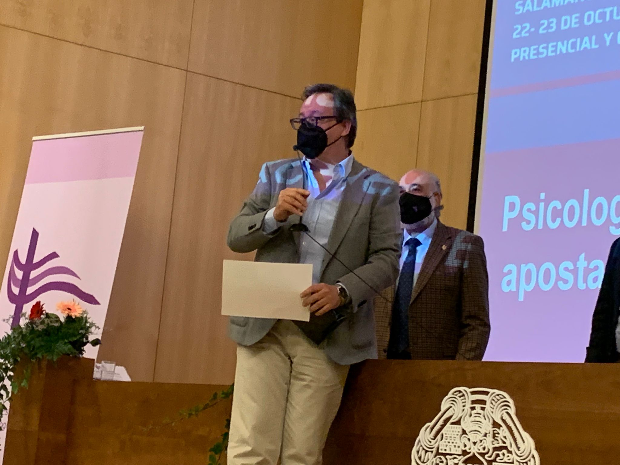 El Prof. Jesús Sanz recibe el Premio "Francisco Santolaya" de la Sociedad Española de Psicología Clínica y de la Salud (SEPCyS) - 1